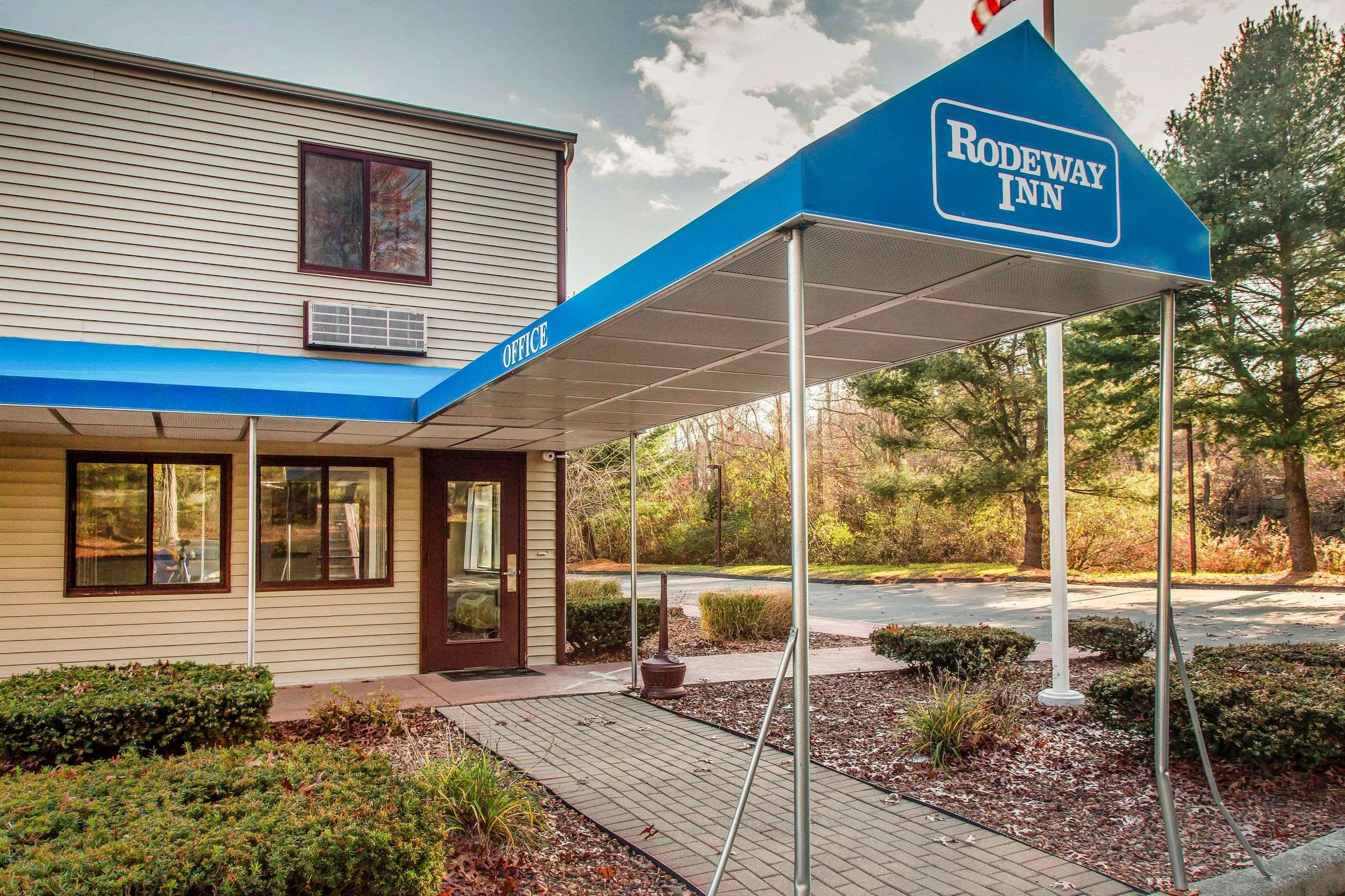 Rodeway Inn Groton Esterno foto