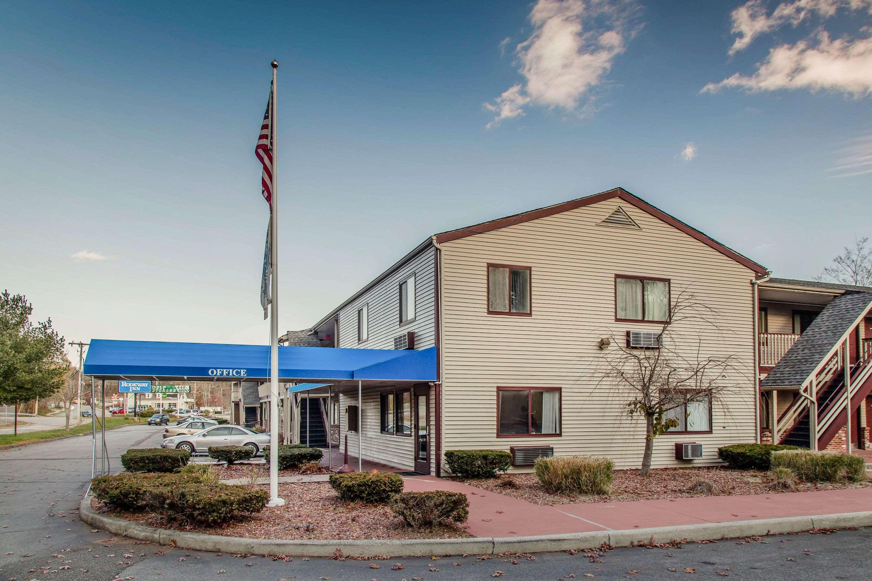 Rodeway Inn Groton Esterno foto