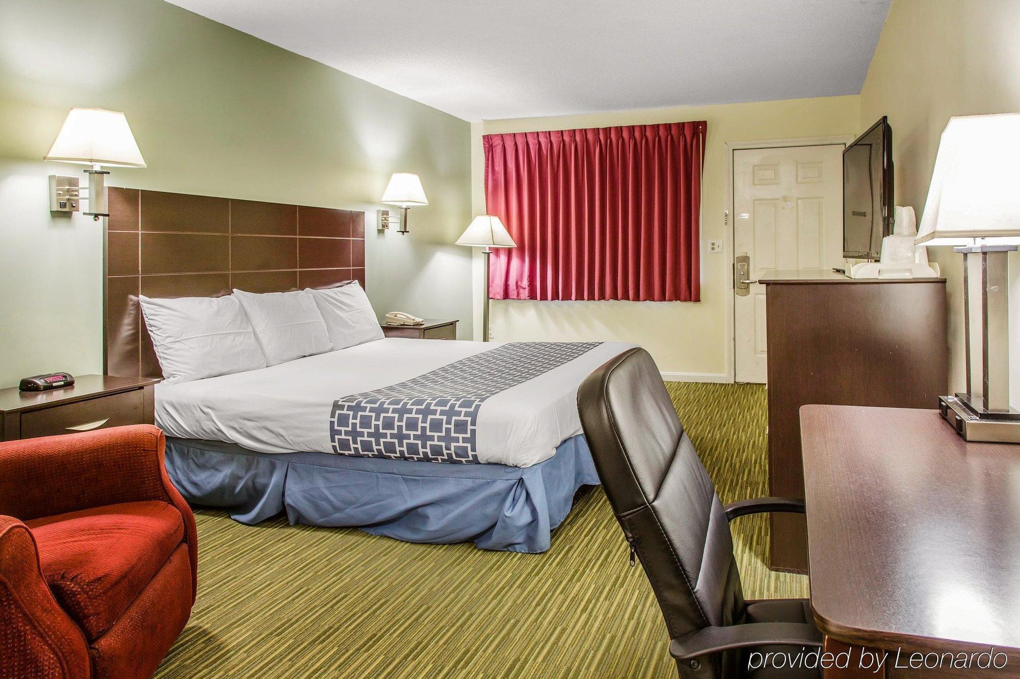 Rodeway Inn Groton Esterno foto